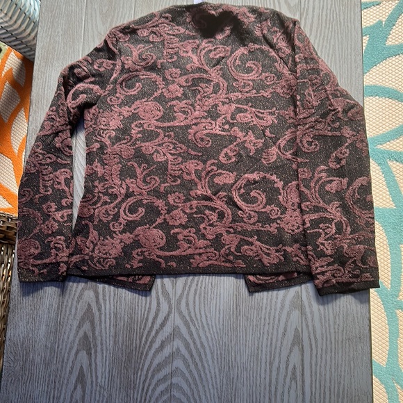 Woman’s Sparkly Metallic Jones New York Cardigan & Tank Set - Picture 6 of 10